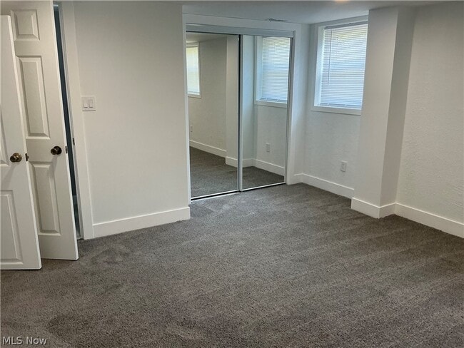 Building Photo - 3732 Maplecrest Rd
