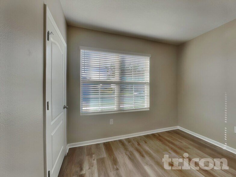 Building Photo - 3108 Bethpage Loop