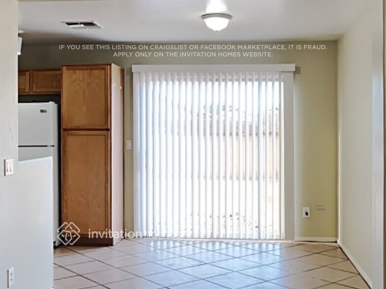 Building Photo - 6045 W Southgate Ave