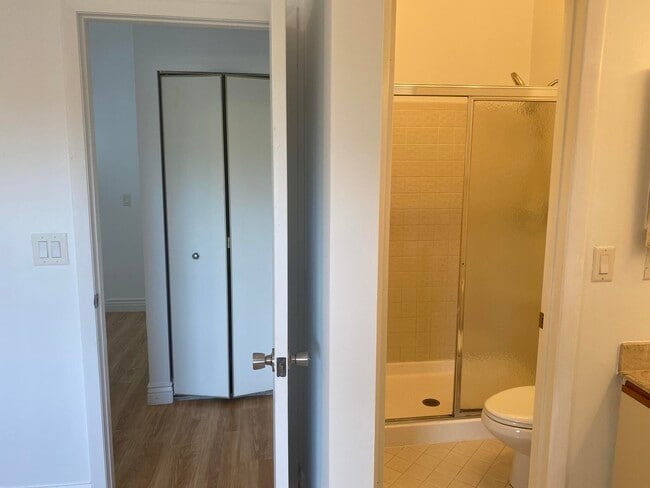 Building Photo - 3961 Cocoplum Cir