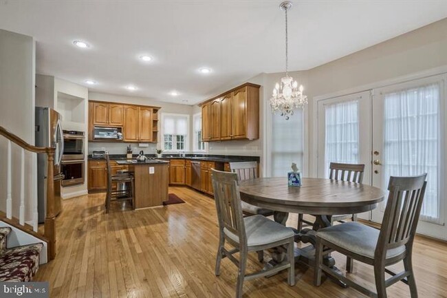 Building Photo - 2393 Watters Glen Ct