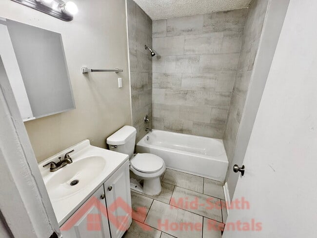 Building Photo - 1761 Winston Dr