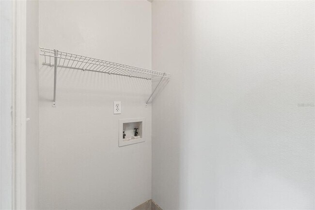 Building Photo - 2413 Musselwhite Ave
