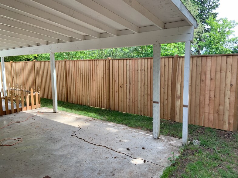 Building Photo - 3160 Harlow Rd