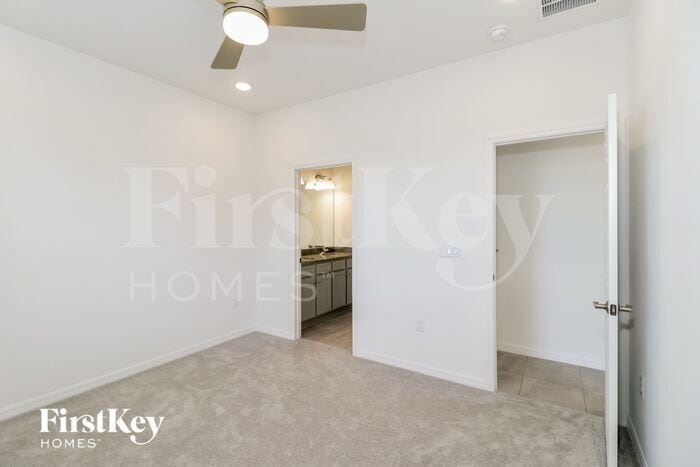 Building Photo - 230 Windsor Reserve Dr