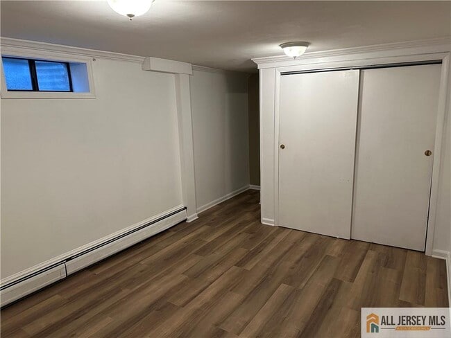 Building Photo - 1037 Cricket Ln