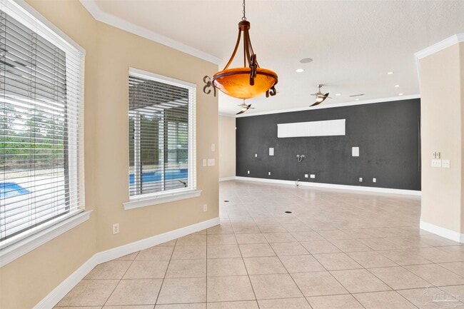 Building Photo - 2018 Crown Pointe Blvd