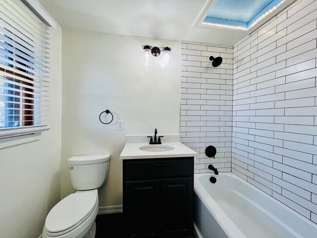 Building Photo - 2875 S Sherman St