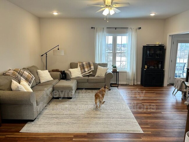 Building Photo - 301 Purdue St