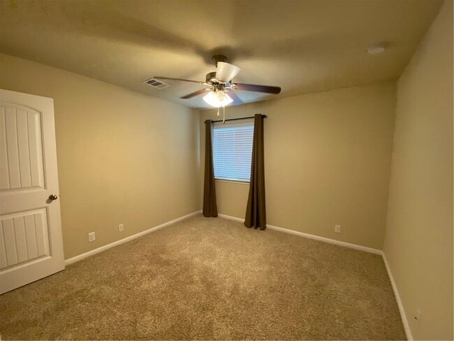 Building Photo - 1014 Lost Pines Ln