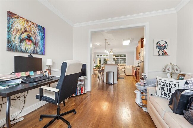 Building Photo - 10914 Gallier St