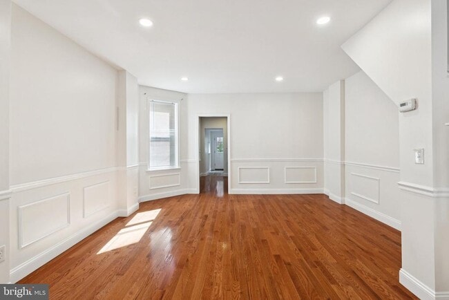 Building Photo - 2348 E Allegheny Ave
