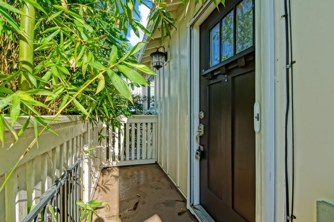 Building Photo - 202 Whiting St