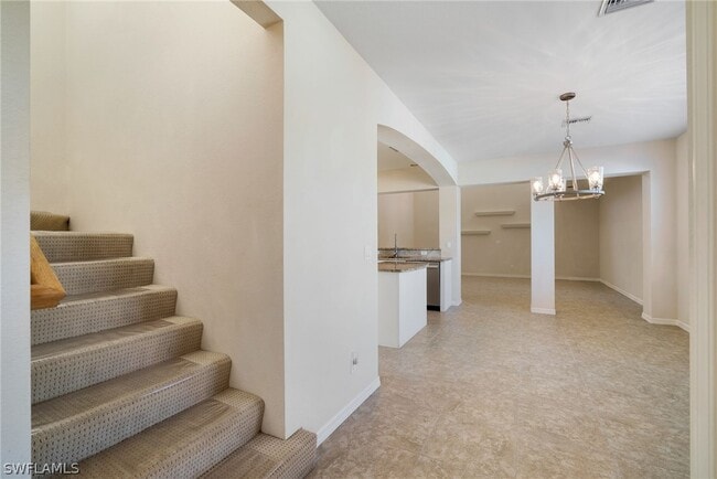 Building Photo - 4011 Tarpon Ave