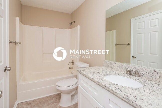 Building Photo - 3 Bedroom Pet-Friendly Home in Fayetteville, GA with Main Street Renewal