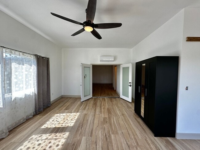 Building Photo - Barndominium in the Country!