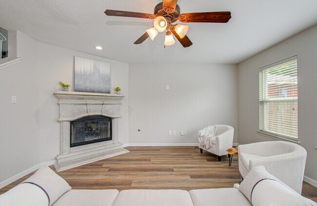 Building Photo - 21106 Machall Manor Ct