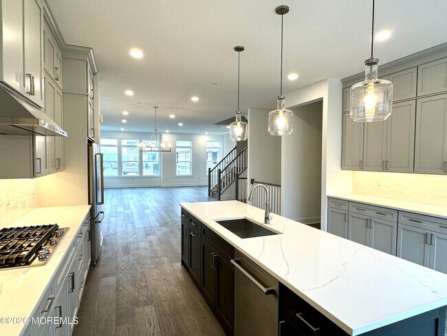 Building Photo - 50 Augustus Dr