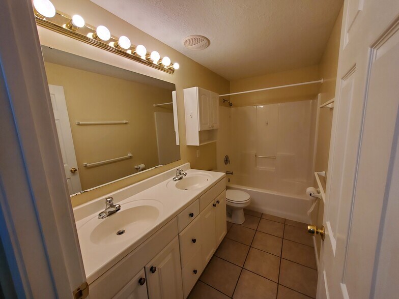 Basement Full Bathroom - 5330 Godas Cir