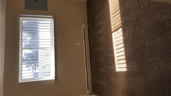 Building Photo - 4205 Ferris Ave