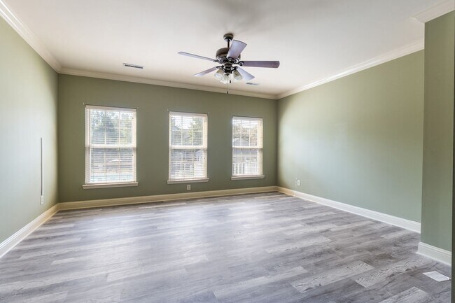 Building Photo - 4316 Summercrest Blvd