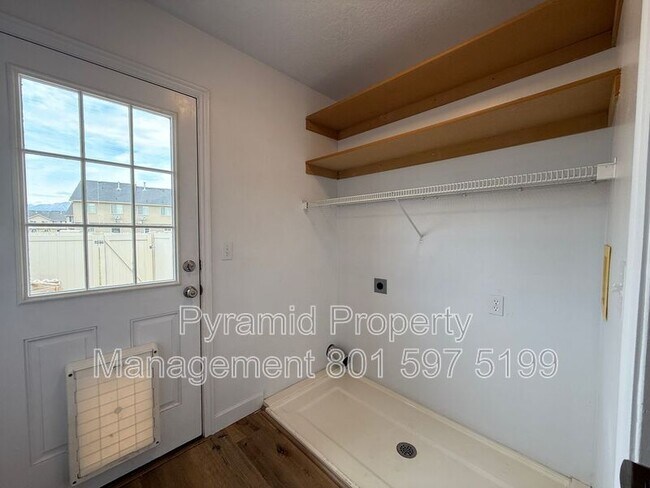 Building Photo - 1808 W 1000 S