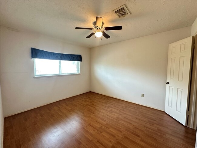 Building Photo - 3306 Kempwood Dr