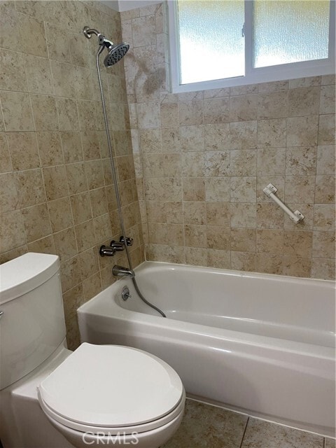 Building Photo - 1325 S Anaheim Blvd