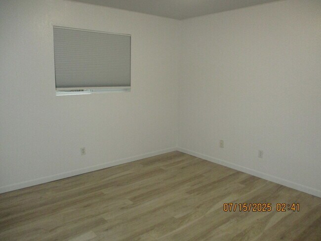 Building Photo - 2563 Lockwood Dr
