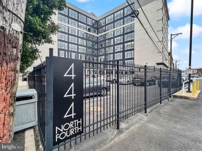 Building Photo - 444 N 4th St