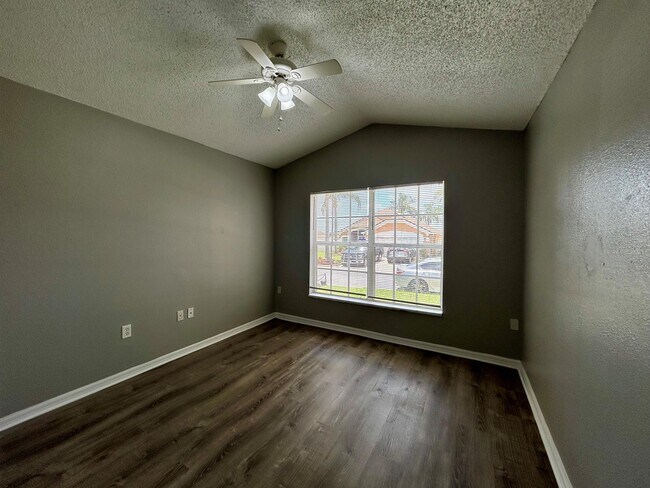 Building Photo - 138 Sir Phillips Dr