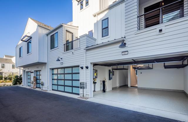 Building Photo - 1403 Anacona Pl