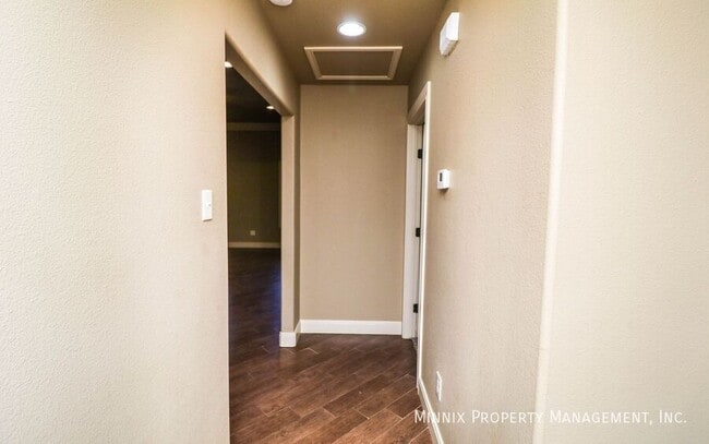 Building Photo - 2023 88th St