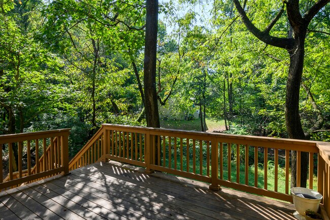 Building Photo - 144 Midland Rd