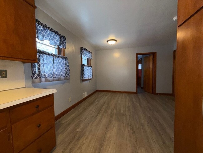 Building Photo - Single Family Home with Two Car Garage