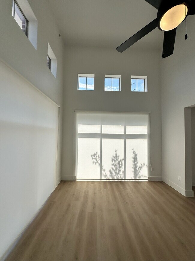 Building Photo - 6740 Davidson St