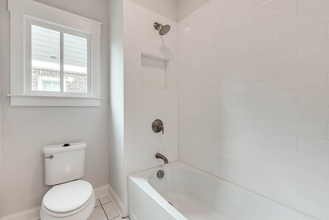 Building Photo - Beautiful & Spacious Home in Prime Alpharetta Location – Available 07/25/2026