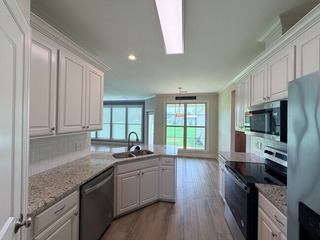Building Photo - 3520 Windwood Circle.