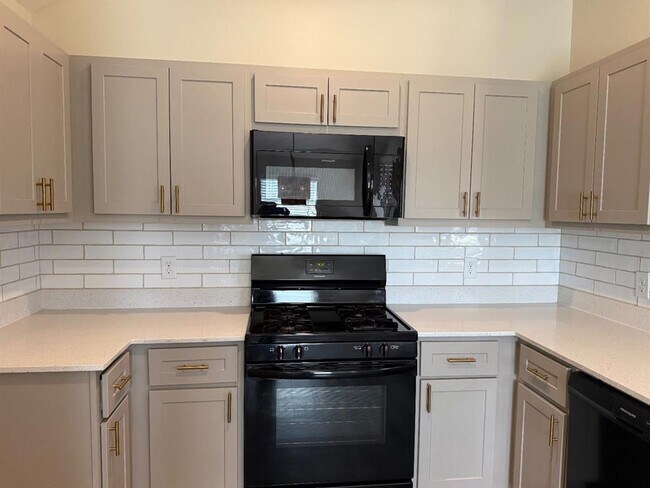 Building Photo - 11016 NW 100th St