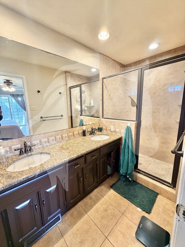 Building Photo - "Spacious 4-Bedroom Haven on Old Mallard Rd – Your Perfect Family Retreat in Enid!"