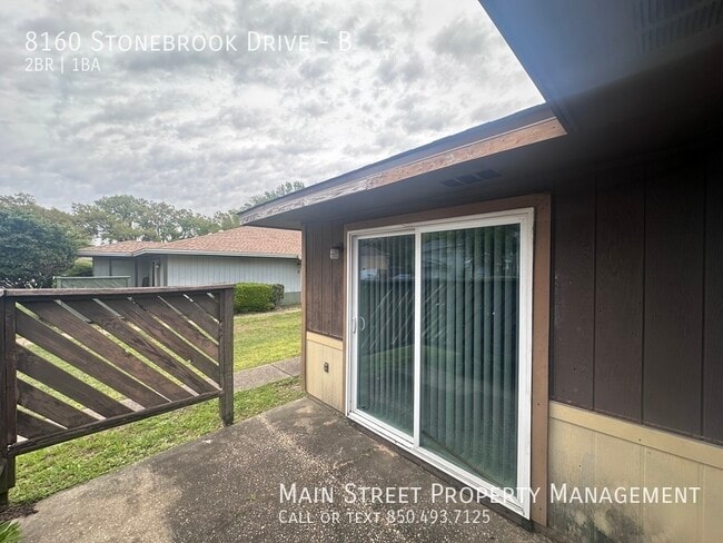 Building Photo - 8160 Stonebrook Drive #B