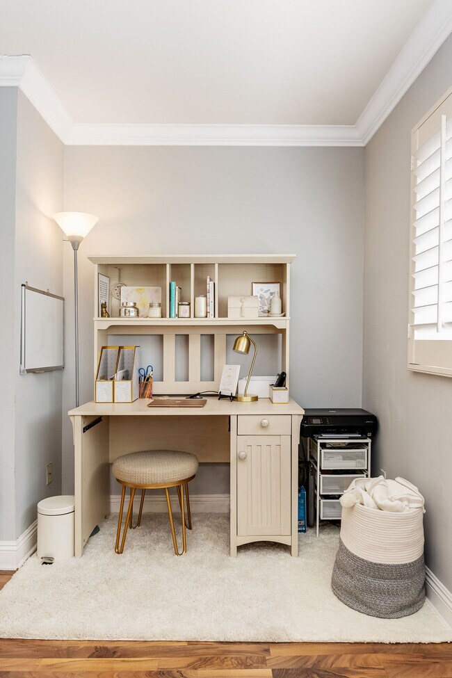 Building Photo - 4443 Saugus Ave