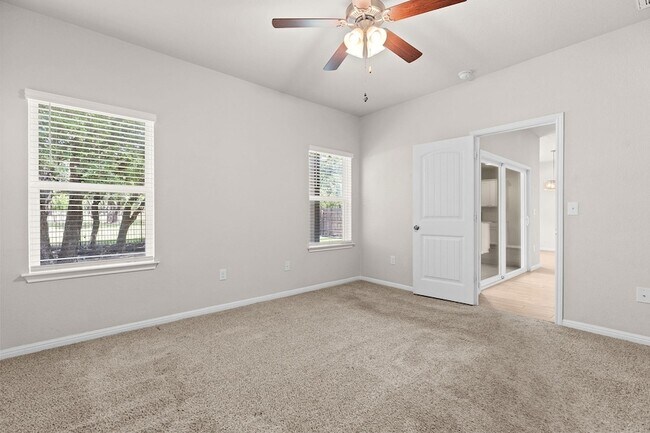 Building Photo - 2205 Singletree Bend