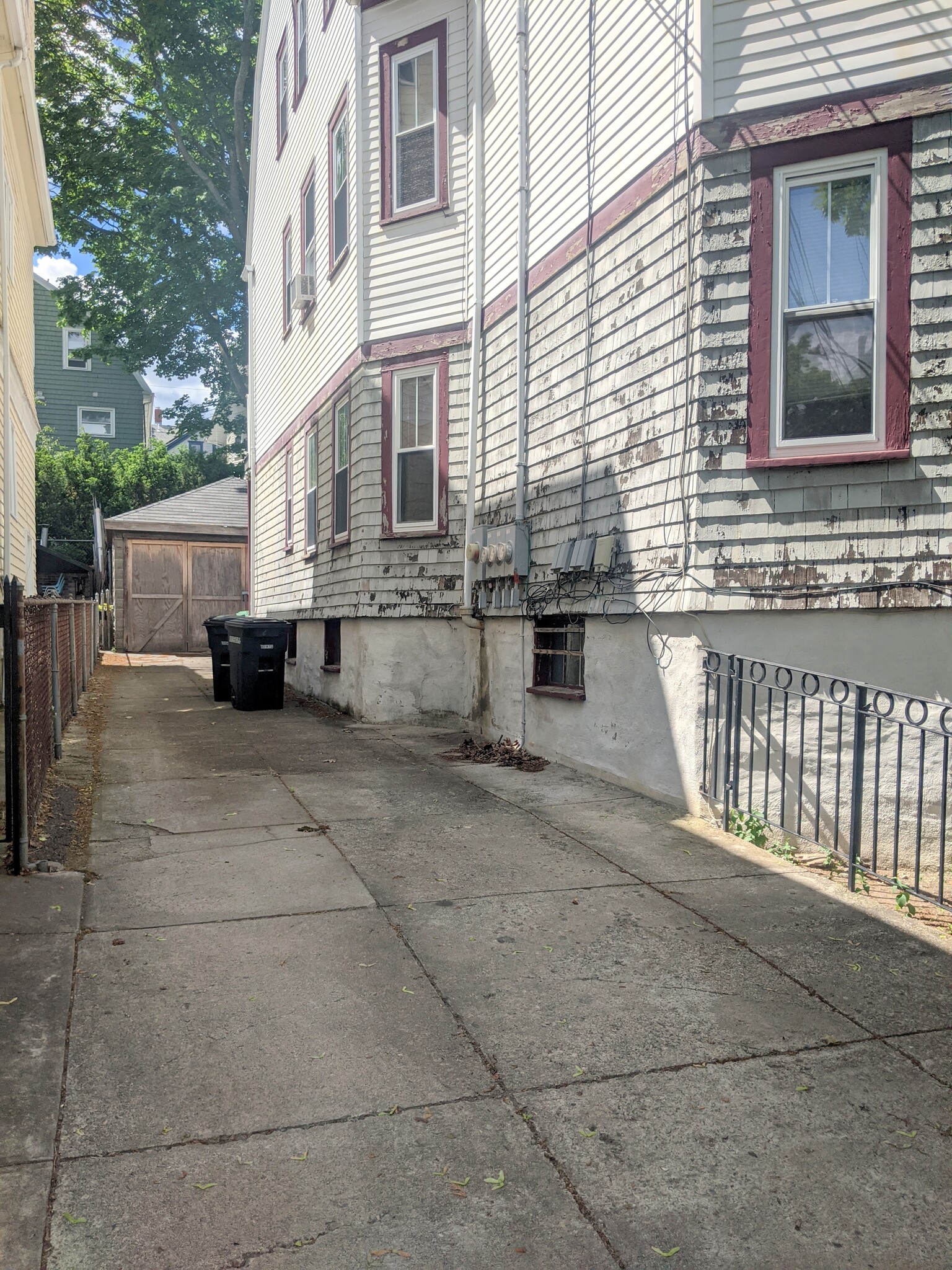 Building Photo - 41 Bay State Ave