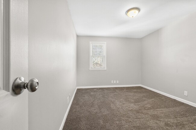 Building Photo - 1312 Pagel Ave