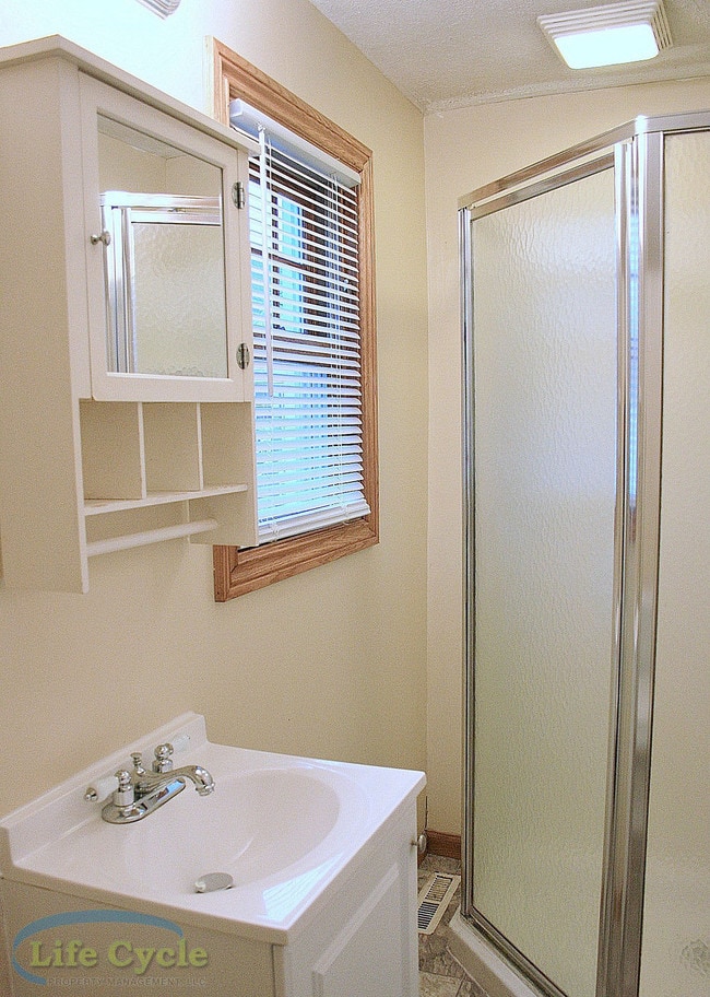 Building Photo - 243 Michigan St NW