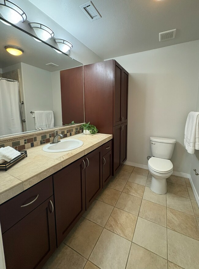 Building Photo - Resort Lifestyle at The Lido in Mission Valley