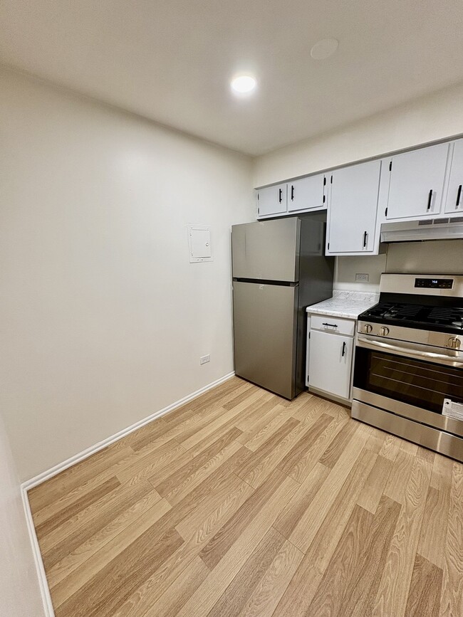 Building Photo - 1557 Jill Ct