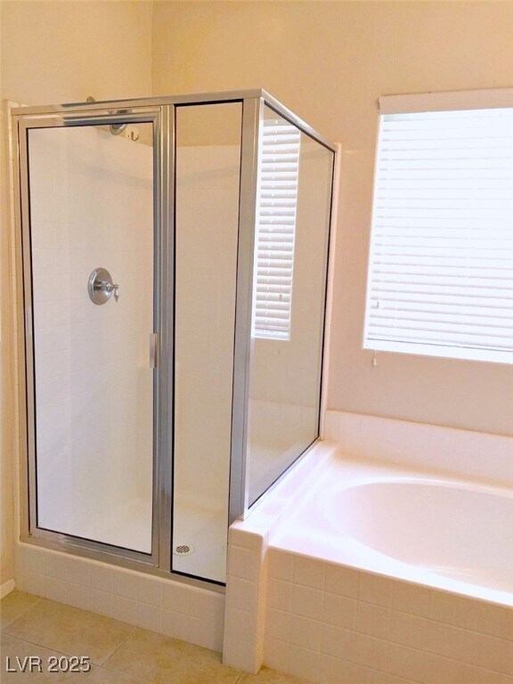 Building Photo - 6828 Woodland Vase Ct