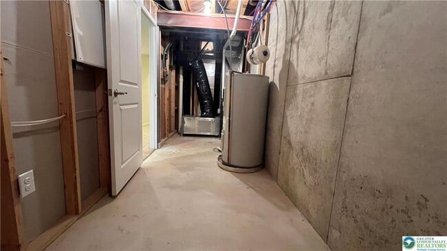 Building Photo - 1156 Westminster Dr